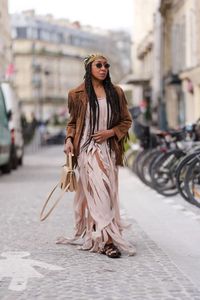 7款波西米亞風冬季穿搭，讓你更加愛上這種美學